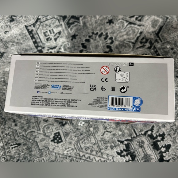 Vince Carter (Toronto Raptors) Funko Pop! NBA SLAM Magazine Cover - Picture 6 of 6